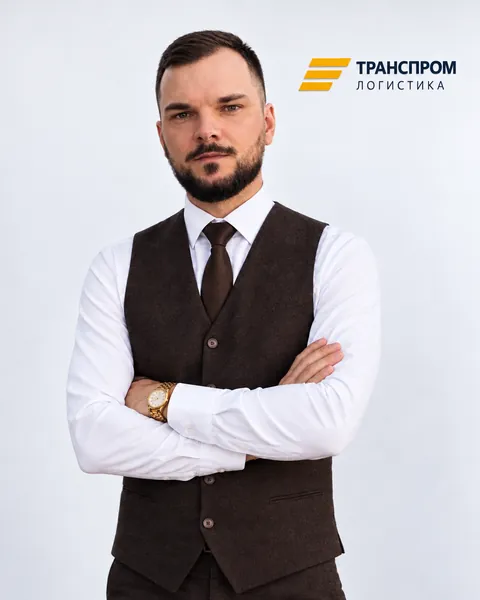 Виктор Тасуев, менеджер по работе с клиентами — ТрансПром Логистика